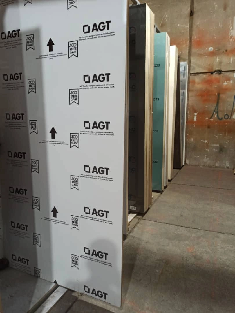 هیگلاس AGT